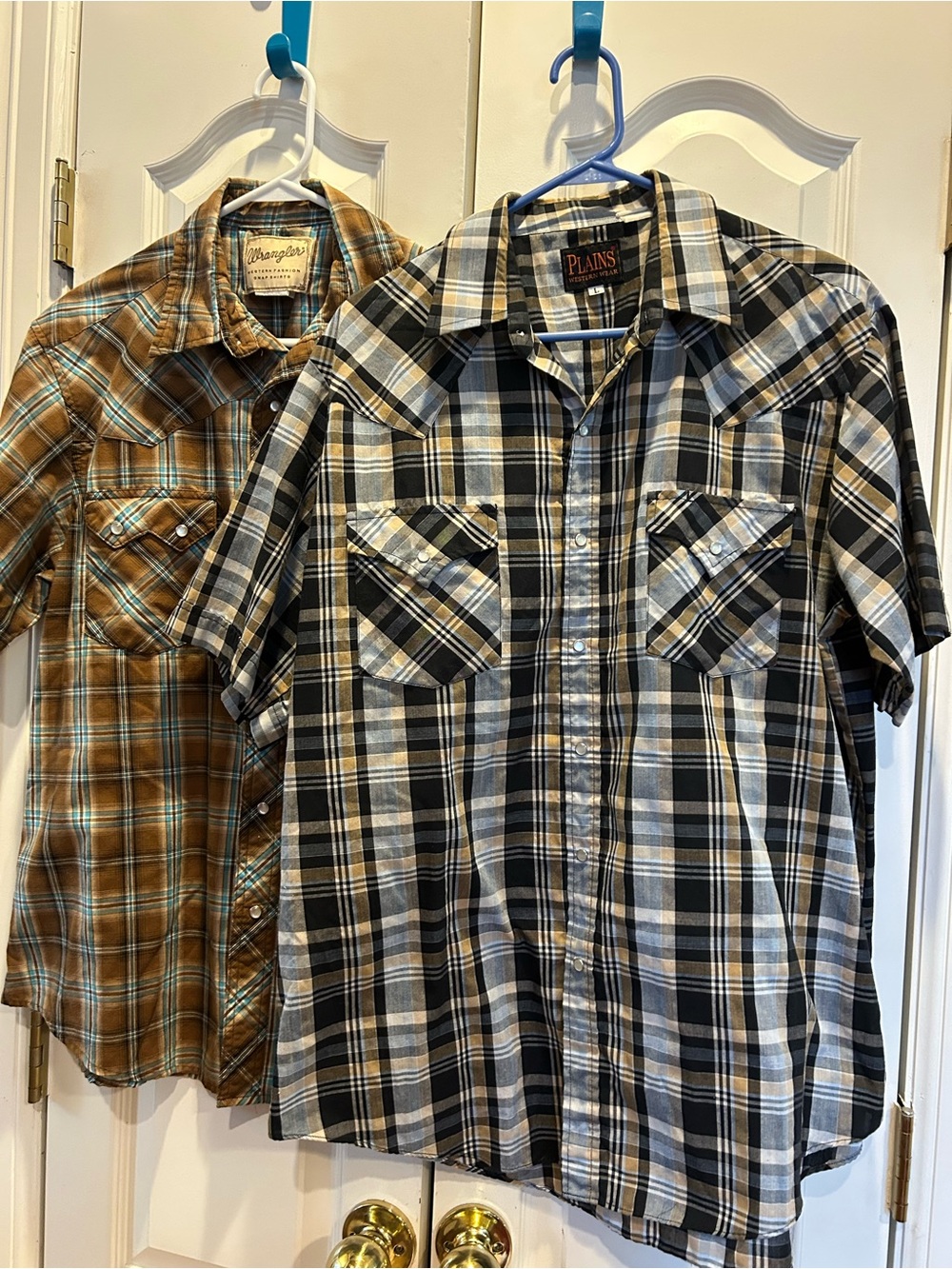 Bundle of 2 Wrangler men large 80’s snap s/s cowboy shirts
